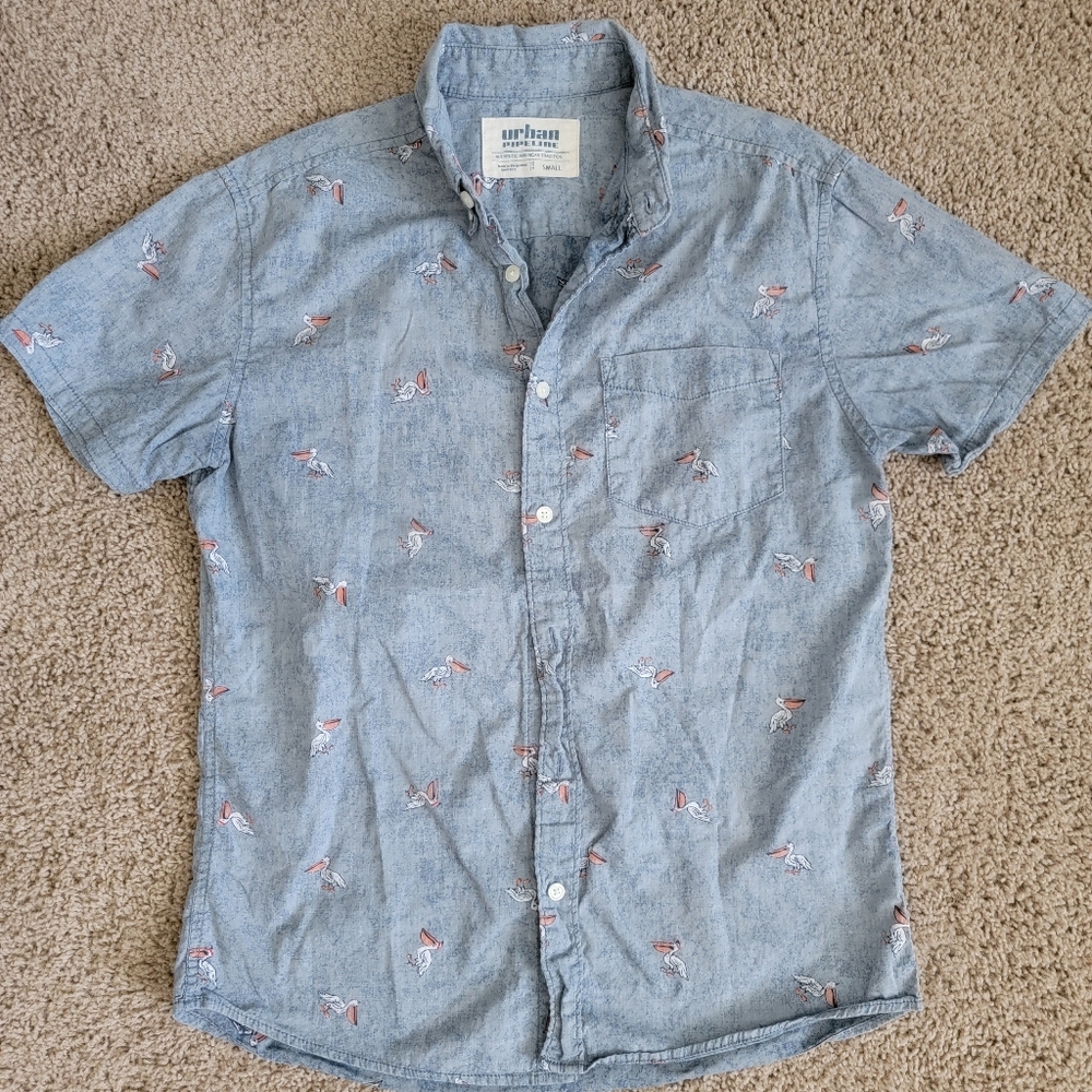 Short Sleeve Button Down Shirt With Pelican Pattern